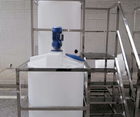 sistema 1000L de dose automático na planta de tratamento da água