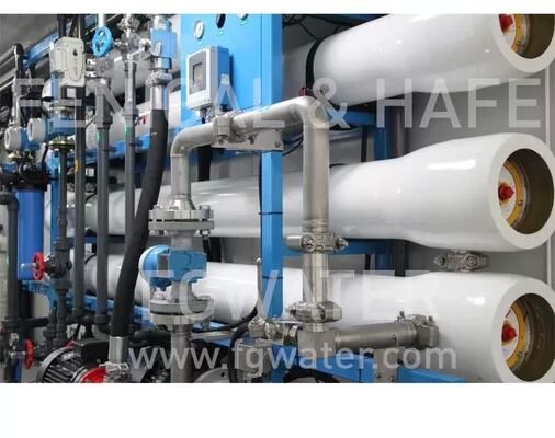 2000 m3/dia Sistema BWRO em contentores com taxa de recuperação de 70% e consumo de energia de 1,05 kWh/m3